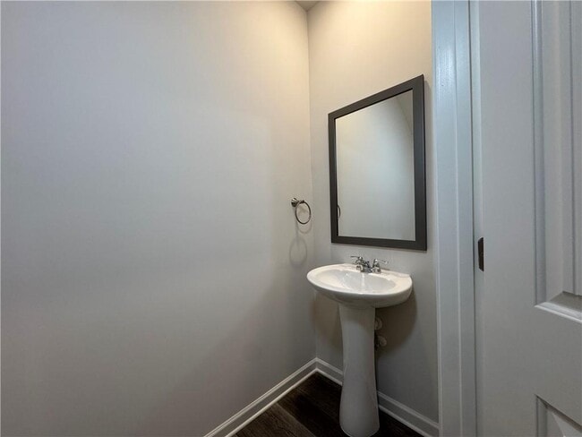 Photo - 1005 N 2nd Ave NW