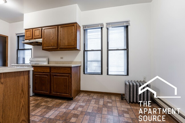 Photo - 629 W Melrose St Unit 1H