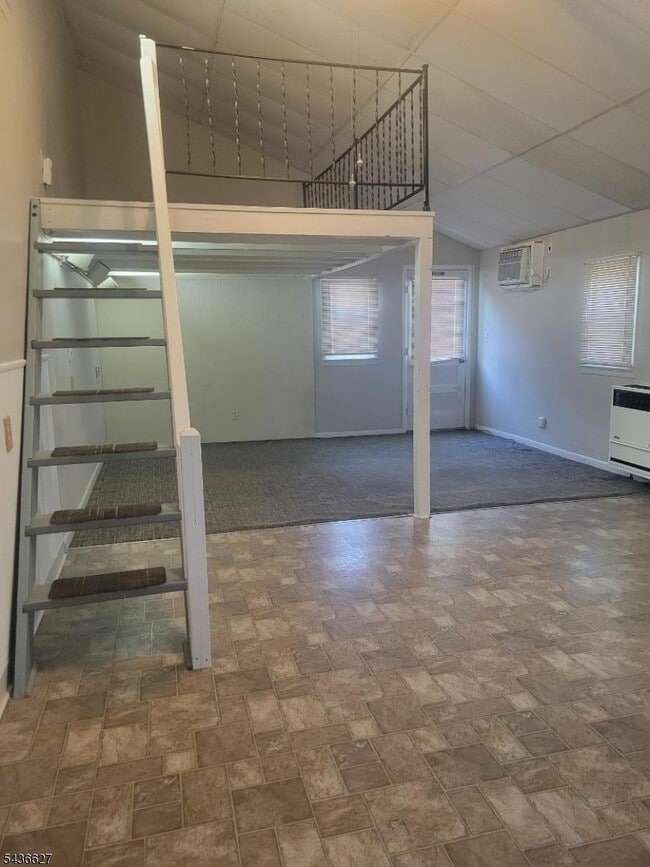 Photo - 14 Haskell Ave Unidad A