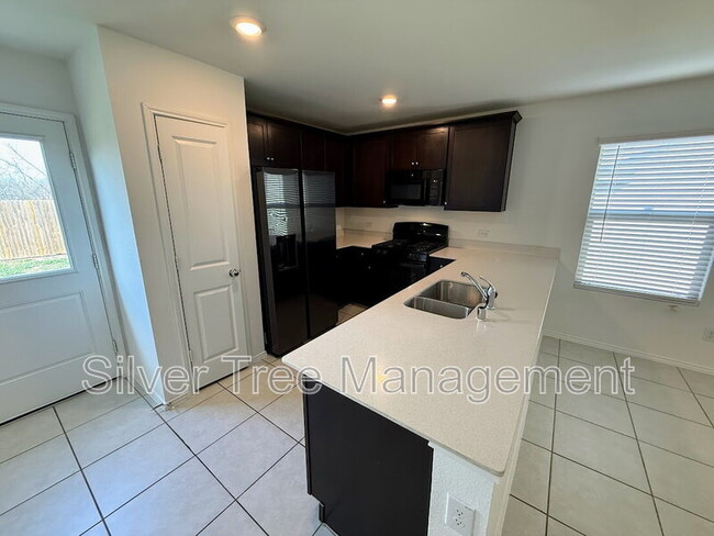 Photo - 336 Ranchito Pass