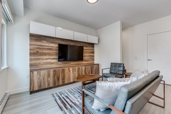 Photo - 1168 Pendrell St Unit 306