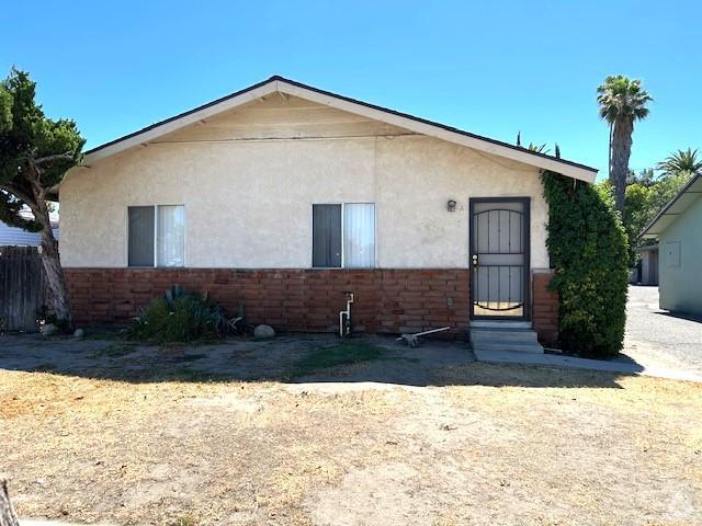 Building Photo - 240 S Juanita St Rental