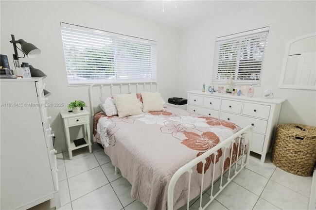 Photo - 2211 SW 75th Ave