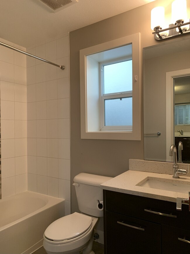 Photo - 2882 160 St Unit 2882 BSMNT