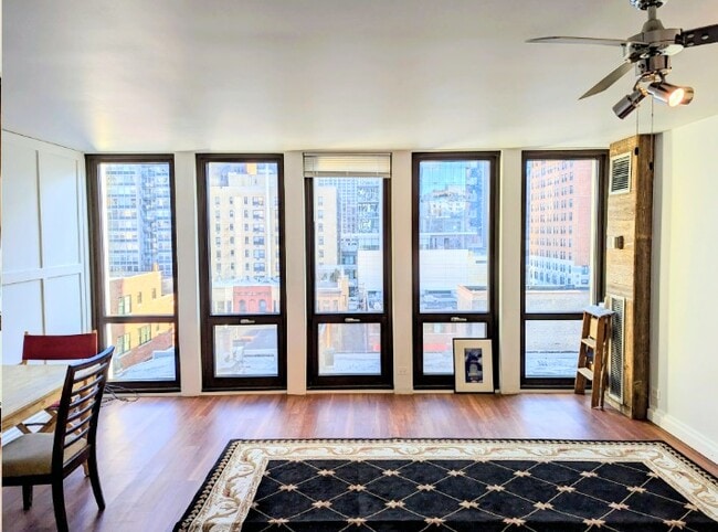 Photo - 1 E Scott St