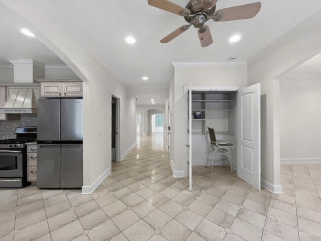 Photo - 2033 Fairview Ave Unit 1