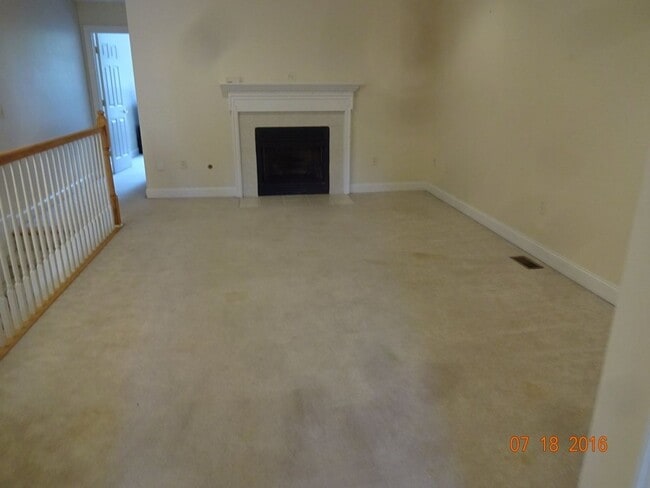 Photo - 4 bedroom 3 bath Townhouse