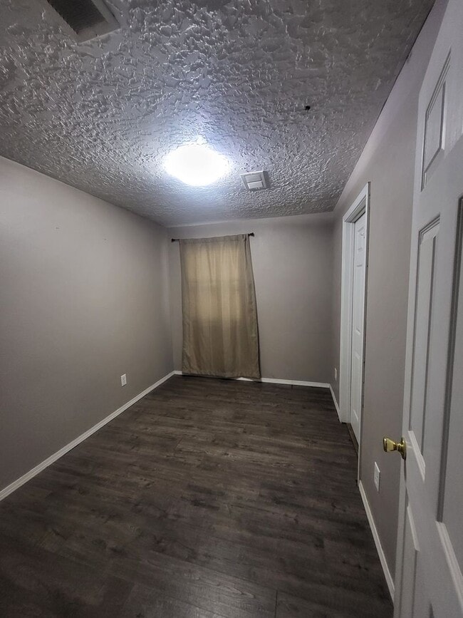 Photo - Historic Bungalow House 2/bd 1/ba 730/sf