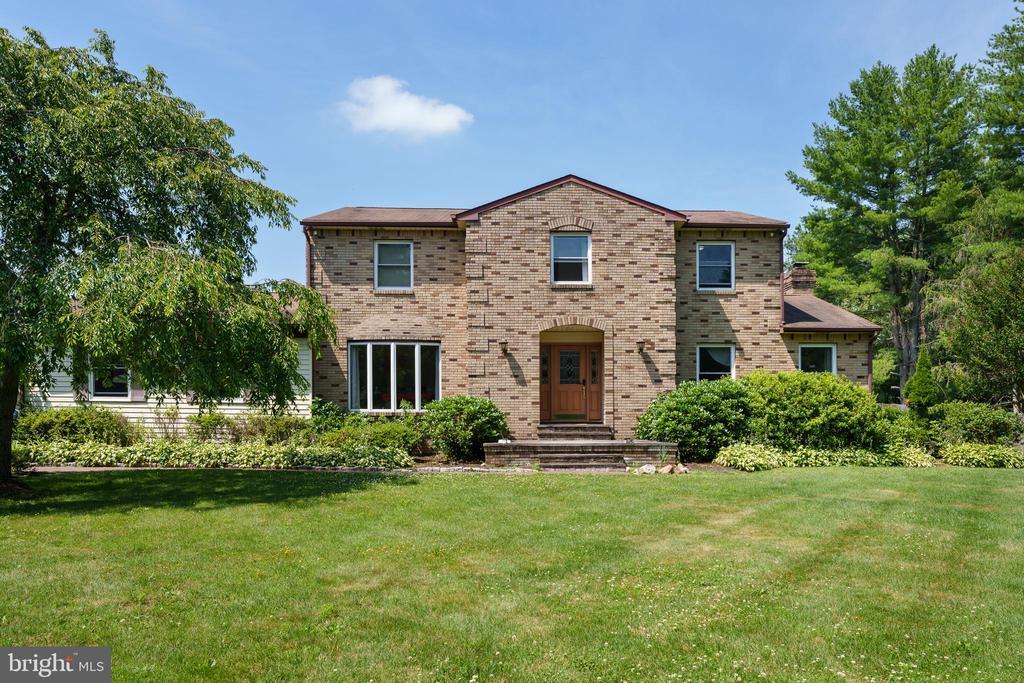 Photo - 193 Lawrenceville - Pennington Rd