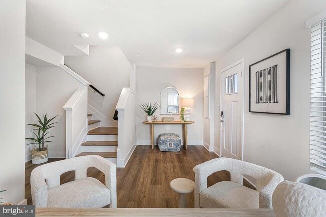 Photo - 250 Monroe Ave