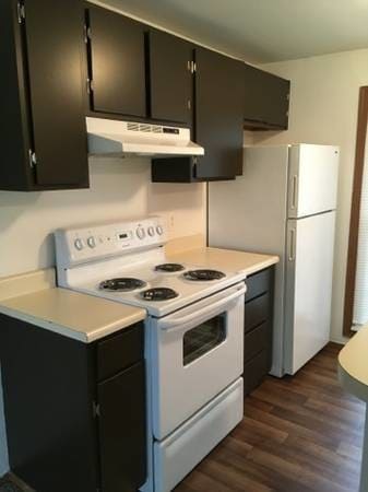 Oakwood Apartments & Townhomes