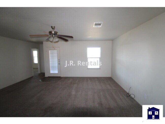 Photo - 2813 Settlement Rd