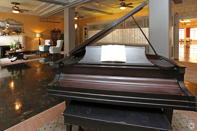 Community Area - The Puritan Senior Living - 62 & Over