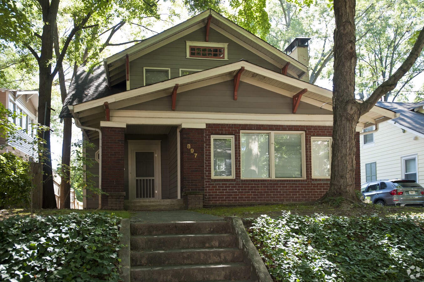 Photo - 897 Argonne Ave NE