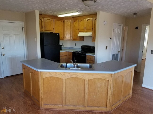 Photo - 163 Tommy Barnett Rd