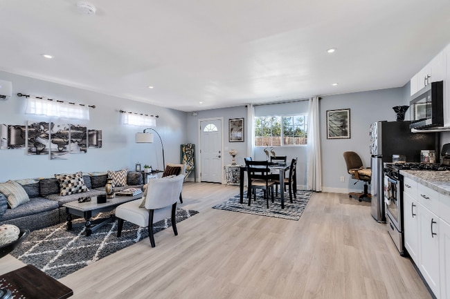 Photo - 6122 Panorama Rd