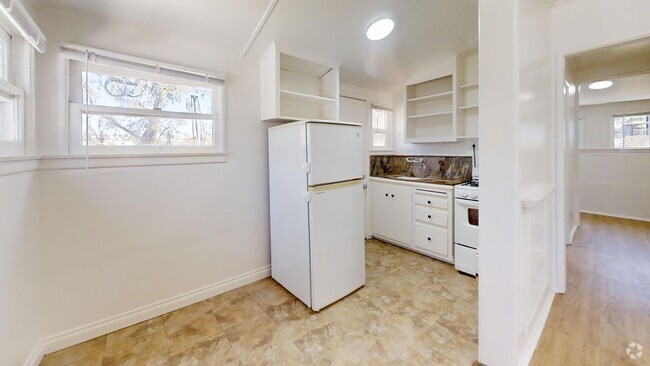 Building Photo - 418-420 Monterey Blvd Unit 420 B Rental