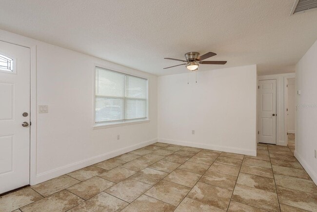 Photo - 4233 Belle Isle Ct