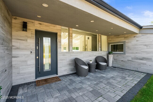 512 Deal Rd