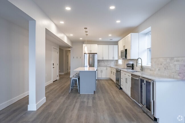 2BR, 2BA - 1900SF - Kitchen