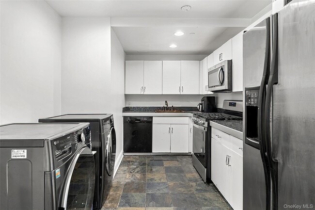 Photo - 23 Water Grant St Unit 8E