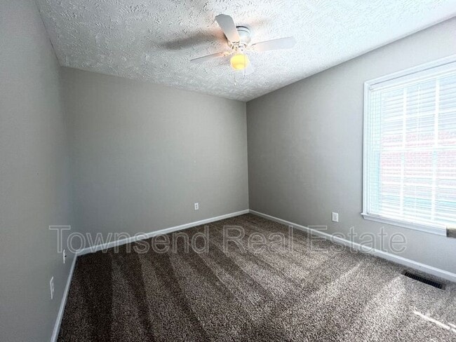 Photo - 3539 Harrisburg Dr