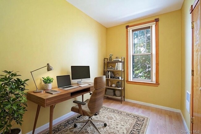 Photo - 71-20 68th St