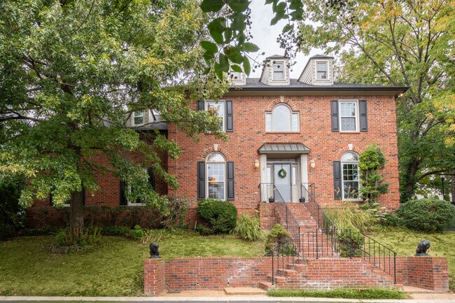 Photo - 60 Ravenwood Hills Cir