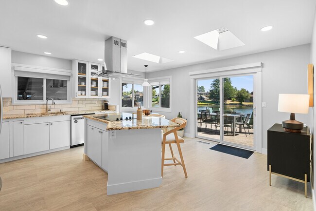 Photo - 21426 NE Blue Lake Rd