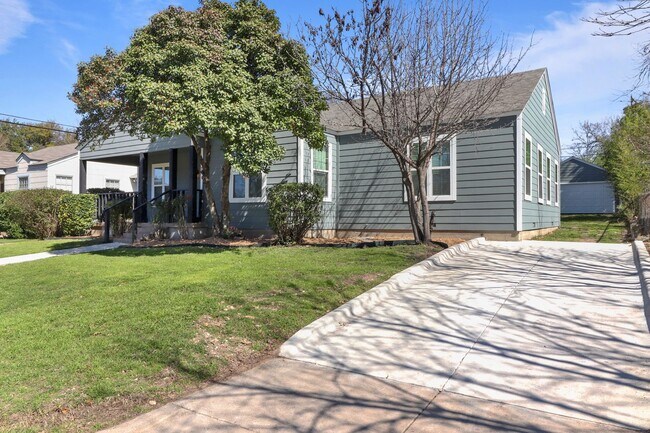 Photo - Completely Renovated Home Less Than 1 Mile From TCU