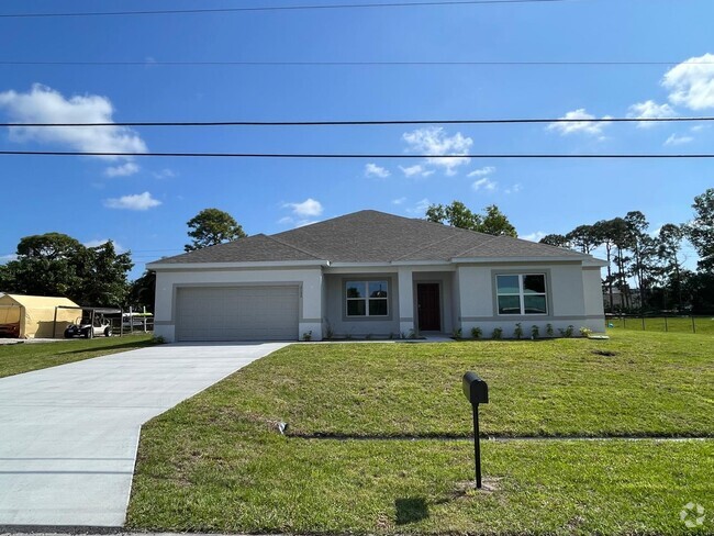 Building Photo - 2133 SE Flanders Rd Rental