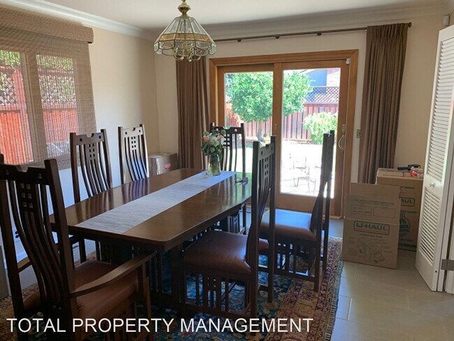 Photo - 4 br, 2.5 bath House - 2290 WESTMORELAND D...