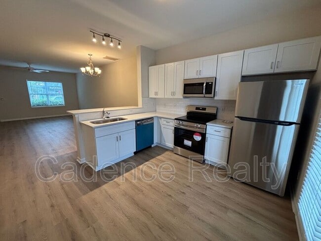 Building Photo - 202 Jordan Ln Unit E Rental