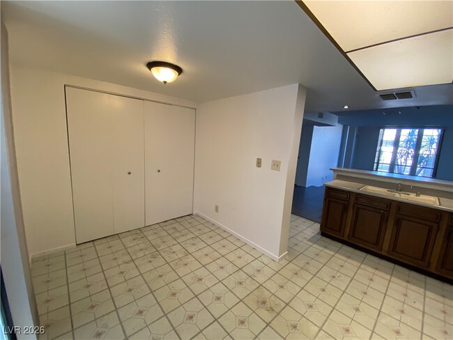 Photo - 6544 Ironbark Ln