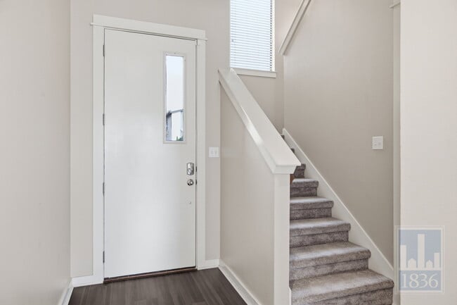 Photo - 3109 Corbin Ln