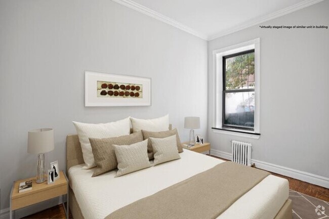 Building Photo - 346 E 18th St Rental
