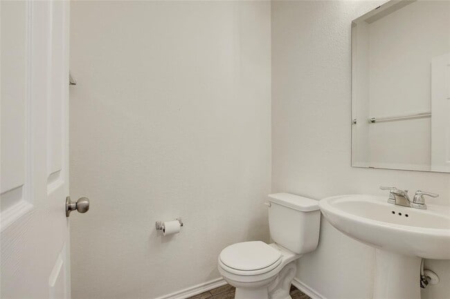 Photo - 449 Stone Water Ln