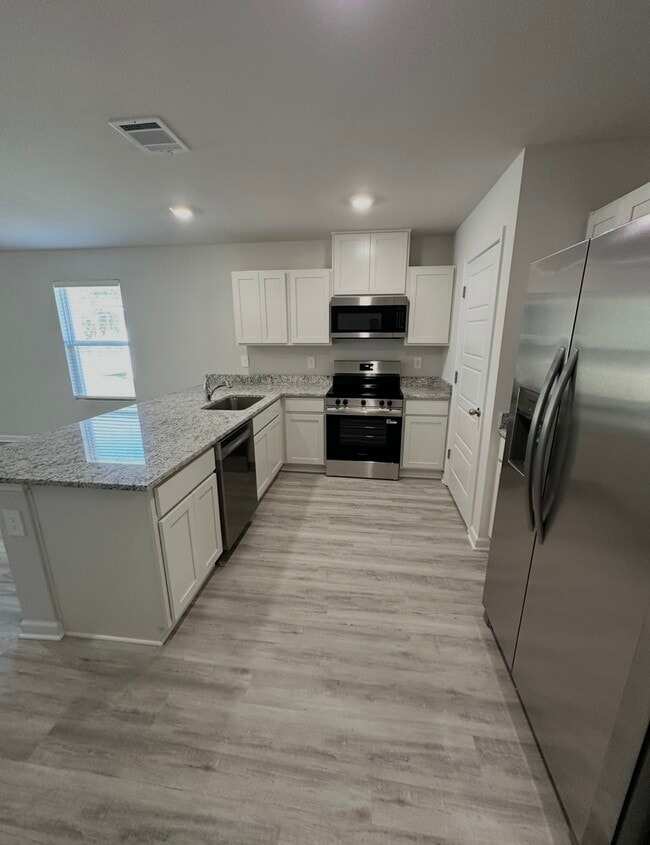 Photo - 35531 Forest Manor Avenue