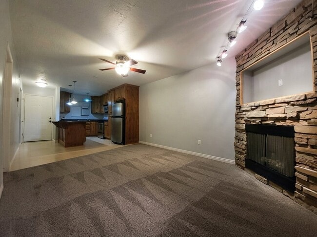 5614 Meadow Ln