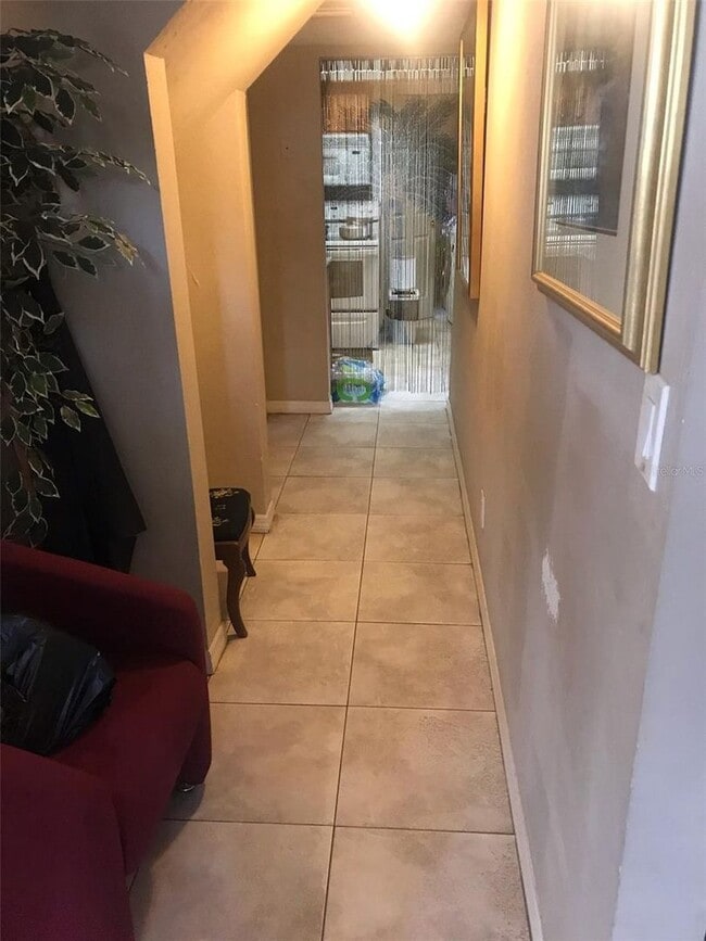 Photo - Cozy 4 bedroom end unit | Pet friendly!! | Central Sarasota near downtown and beaches