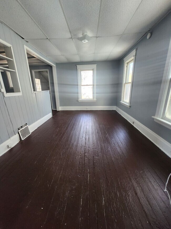 Photo - 4 bedroon single family home