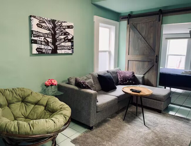 Photo - 6121 North St