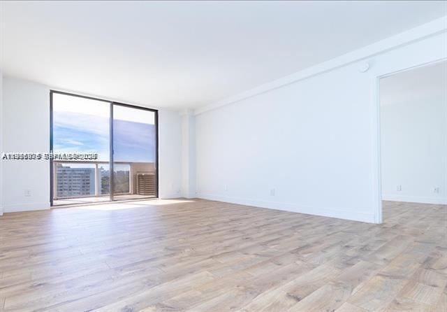 Photo - 13499 Biscayne Blvd Unit 912