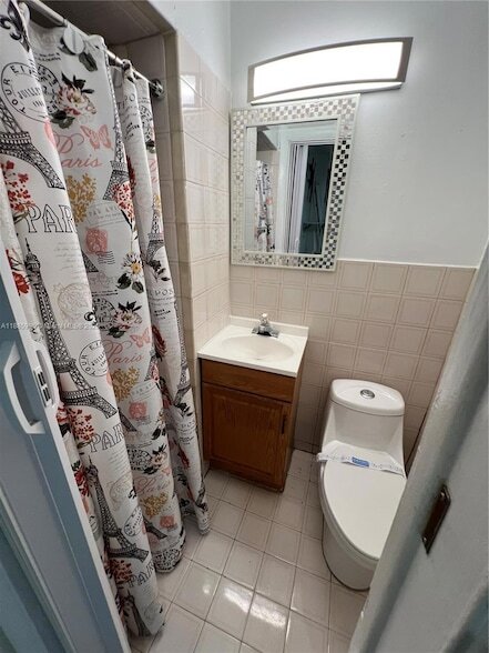 Photo - 200 W 53rd Terrace Unidad A