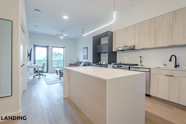 2623 Keene St Unit 423
