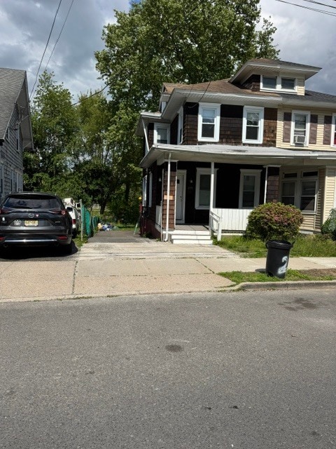 Photo - 255 Hollywood Dr