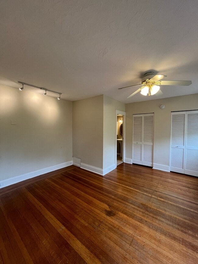 Photo - 6814 Thomas Blvd