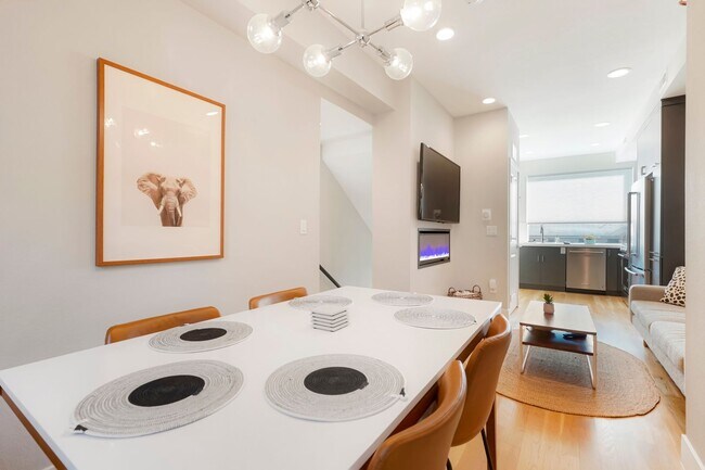 Photo - Modern Townhome ~ Rooftop Deck ~ Mountain View!