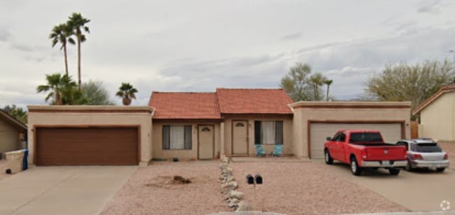 Building Photo - 14236 N Saguaro Blvd Rental