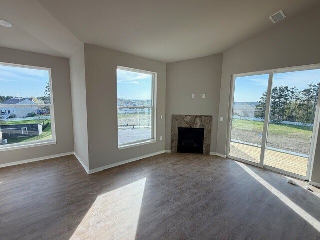 The Crest at Cardinal Heights - FULLY LEASED